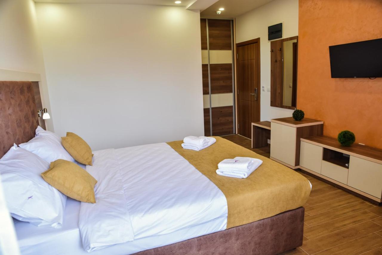 Heaven Lux Ulcinj Hotel Exterior foto
